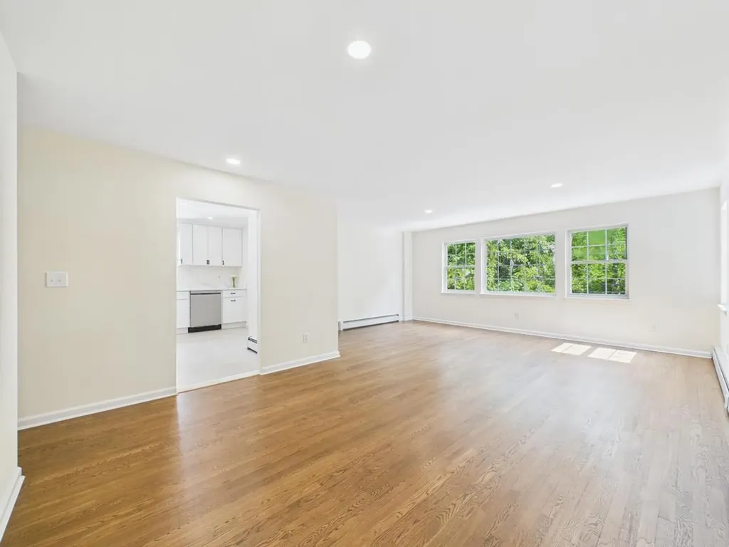 349 E Main Street Centerport NY 11721