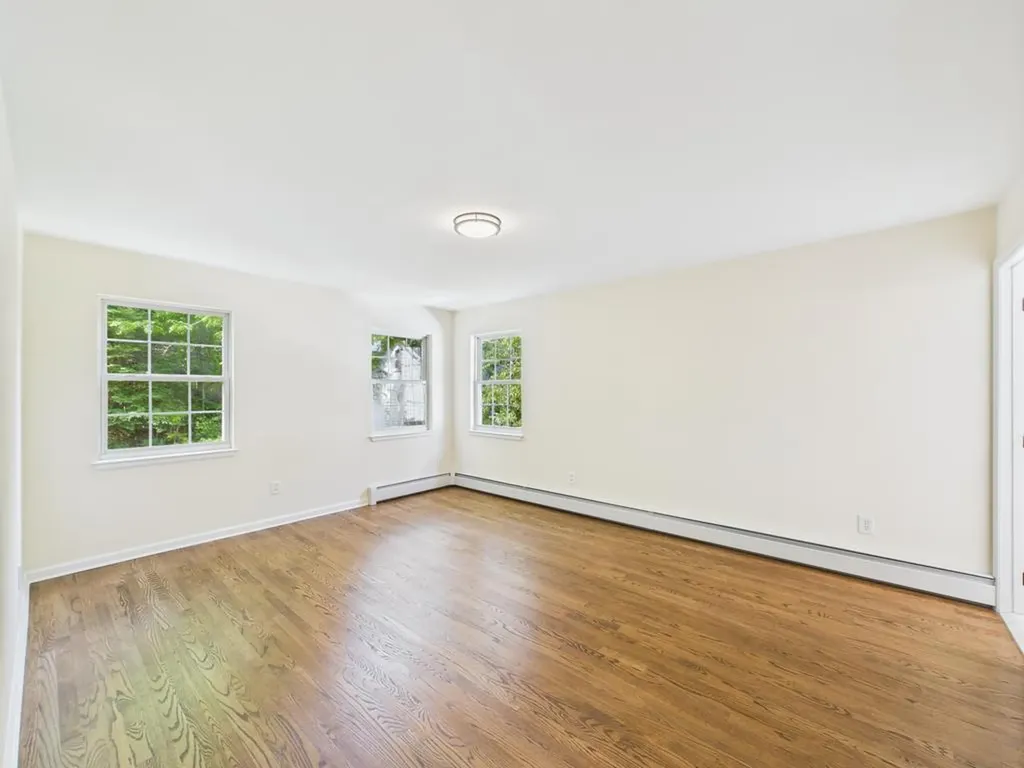 349 E Main Street Centerport NY 11721