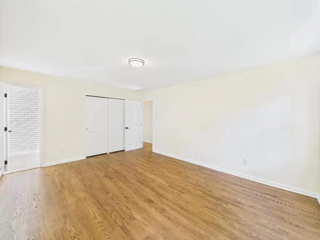 349 E Main Street Centerport NY 11721