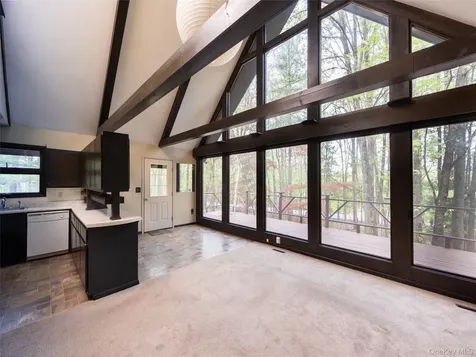 61 Reinhardt Road Middletown NY 10940