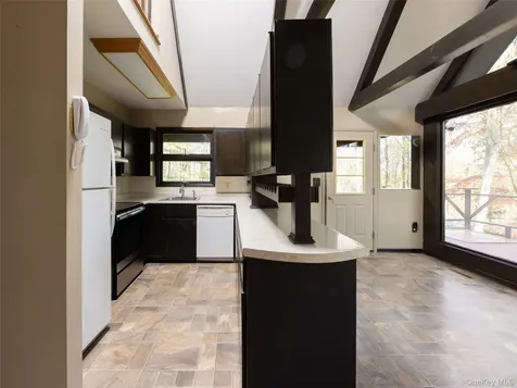 61 Reinhardt Road Middletown NY 10940