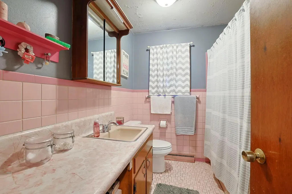 12 Brewster Drive Middletown NY 10940