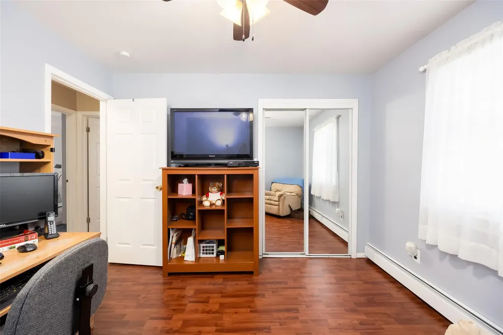 2 Anthony Lane Holbrook NY 11741