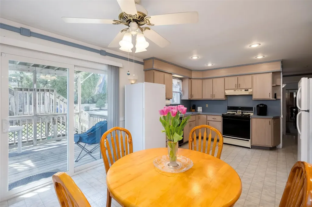 2 Anthony Lane Holbrook NY 11741