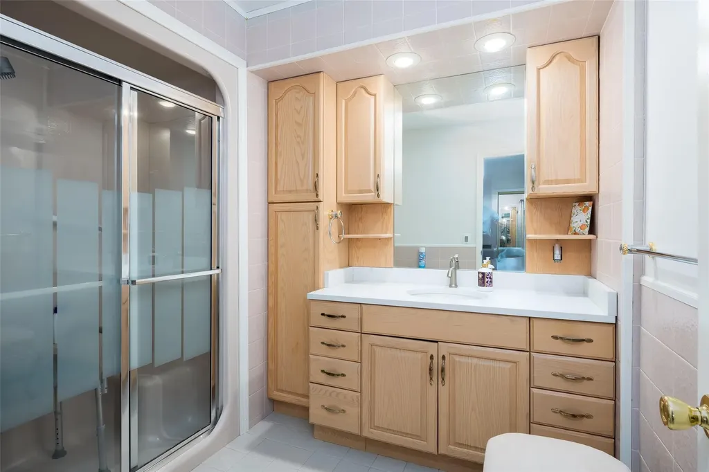 2 Anthony Lane Holbrook NY 11741