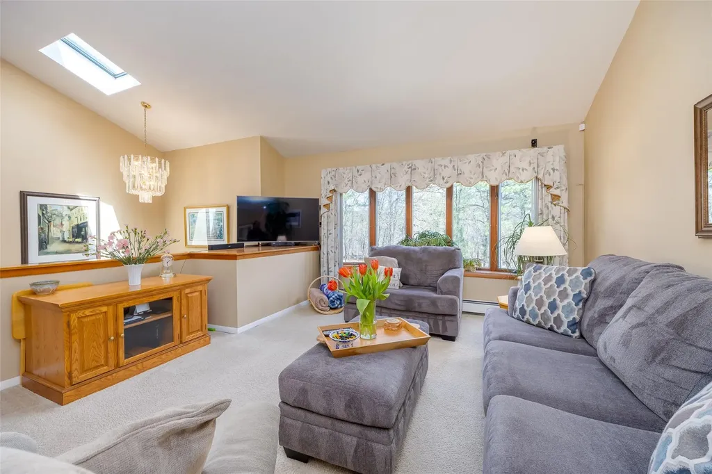 2 Anthony Lane Holbrook NY 11741
