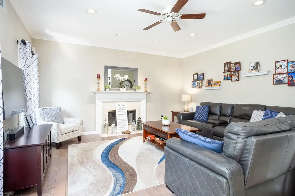 21 Coventry Lane Smithtown NY 11787