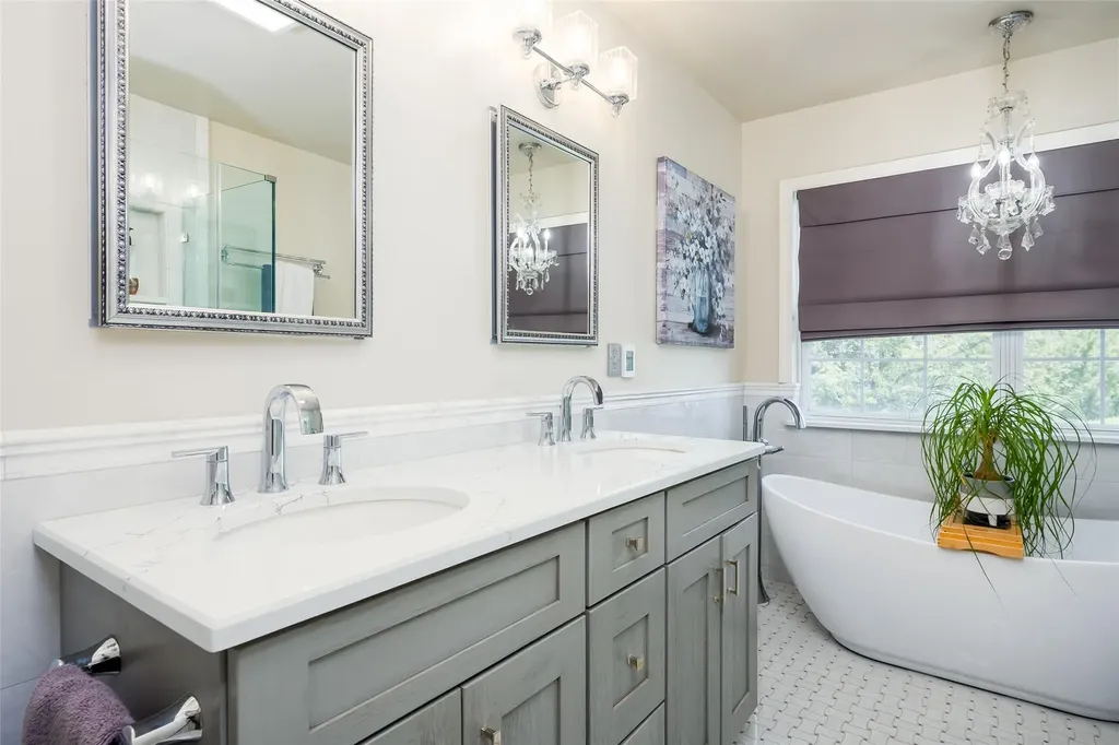 21 Coventry Lane Smithtown NY 11787