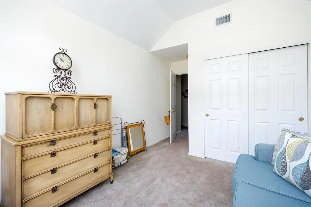 21 Coventry Lane Smithtown NY 11787