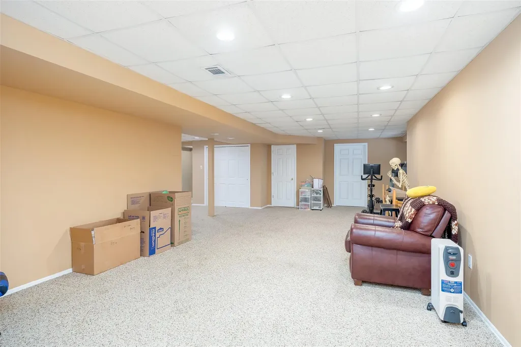 21 Coventry Lane Smithtown NY 11787