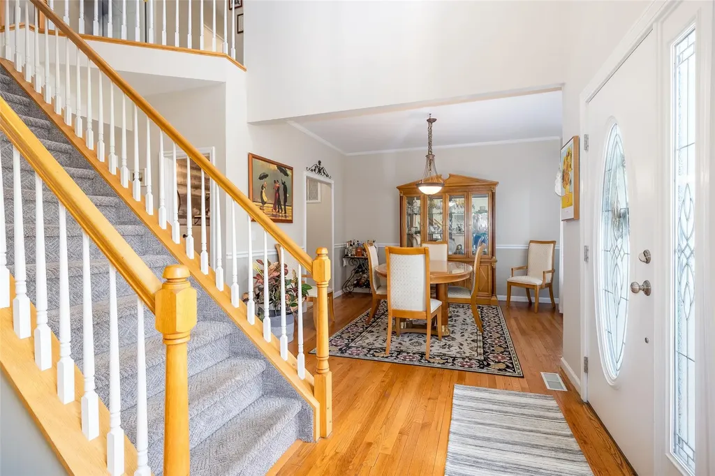 21 Coventry Lane Smithtown NY 11787