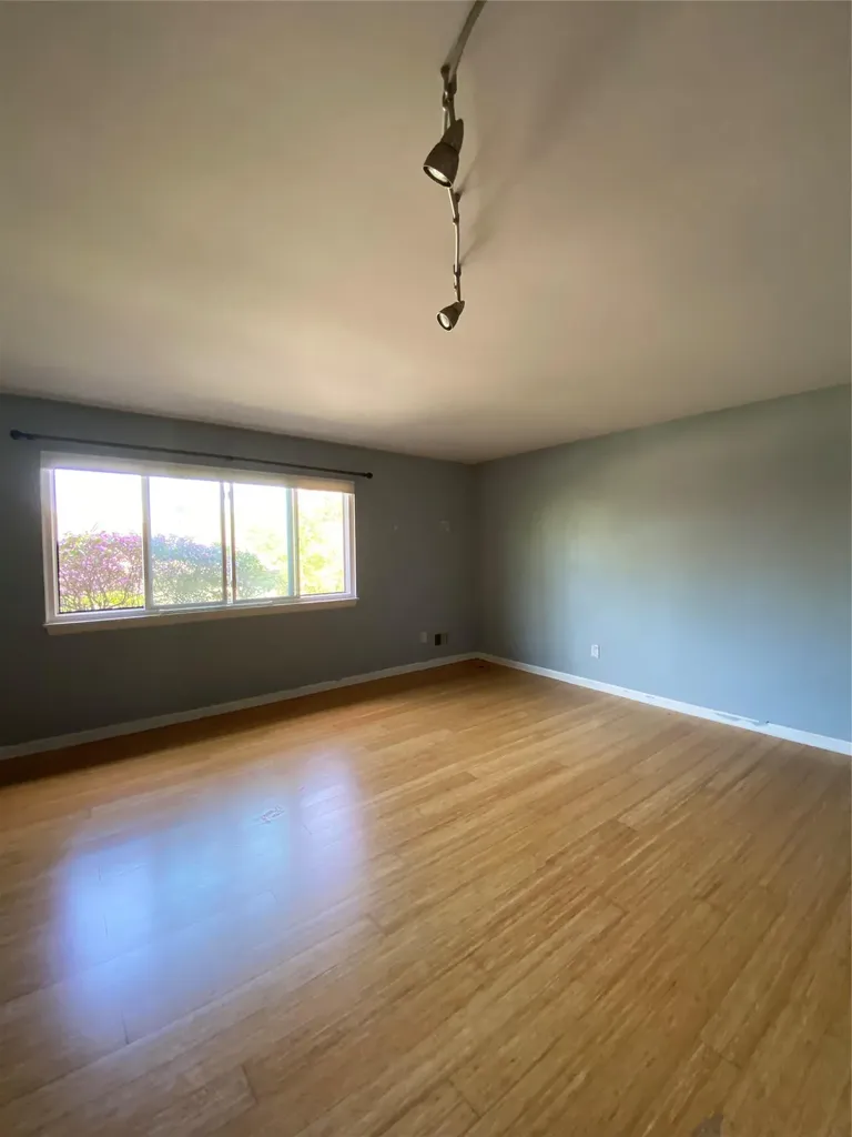 3605 Deer Path Poughkeepsie NY 12603