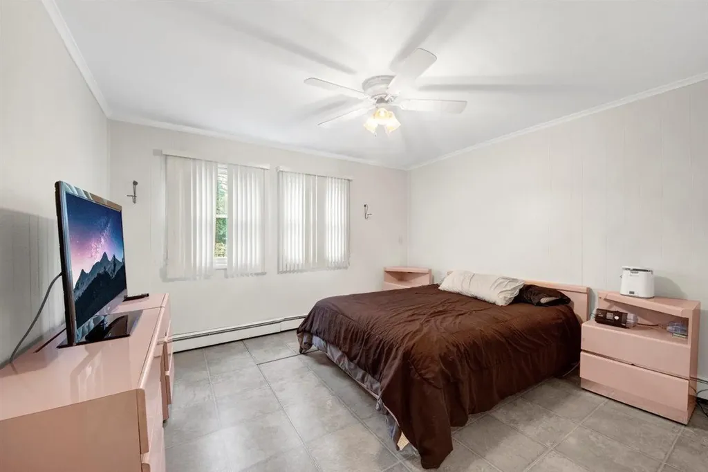 680 Corbalis Place Yonkers NY 10703