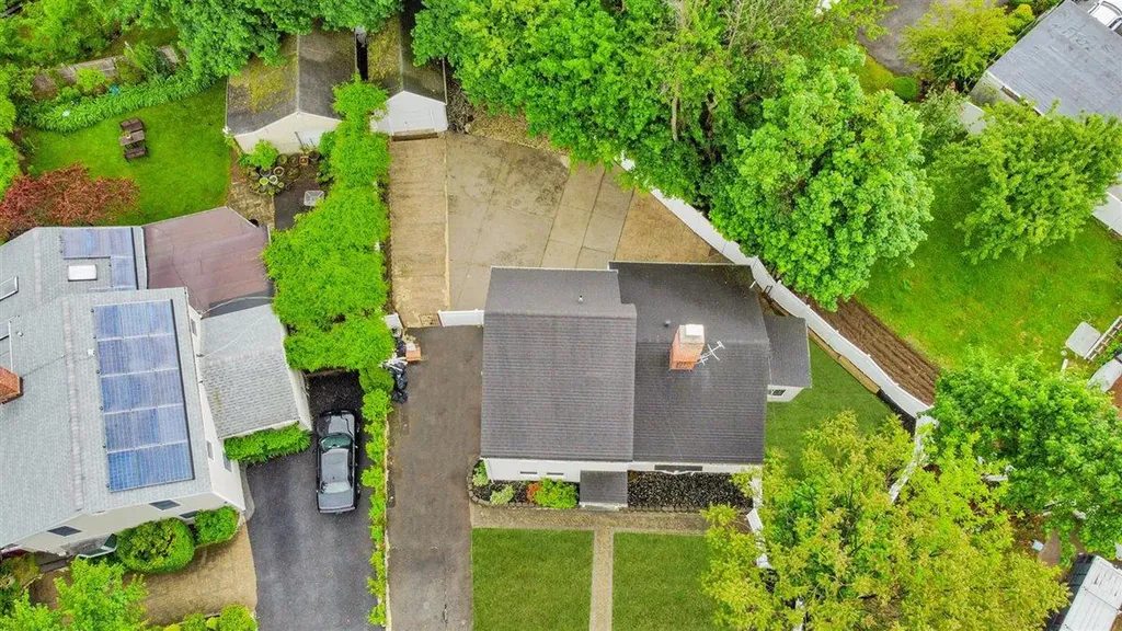 680 Corbalis Place Yonkers NY 10703