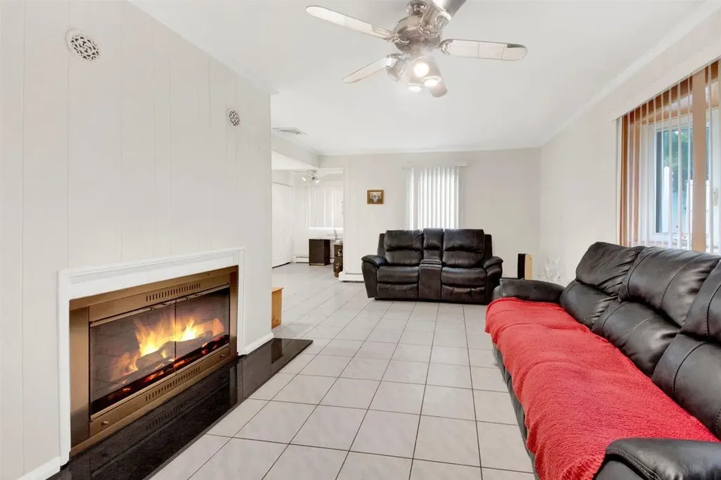 680 Corbalis Place Yonkers NY 10703