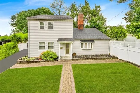680 Corbalis Place Yonkers NY 10703