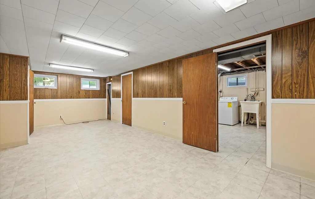 114 Schoharie Drive Jericho NY 11753