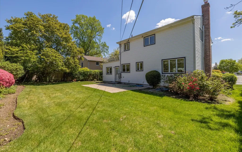 114 Schoharie Drive Jericho NY 11753