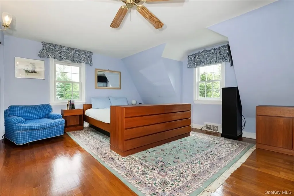 6 Fairmont Avenue Pearl River NY 10965
