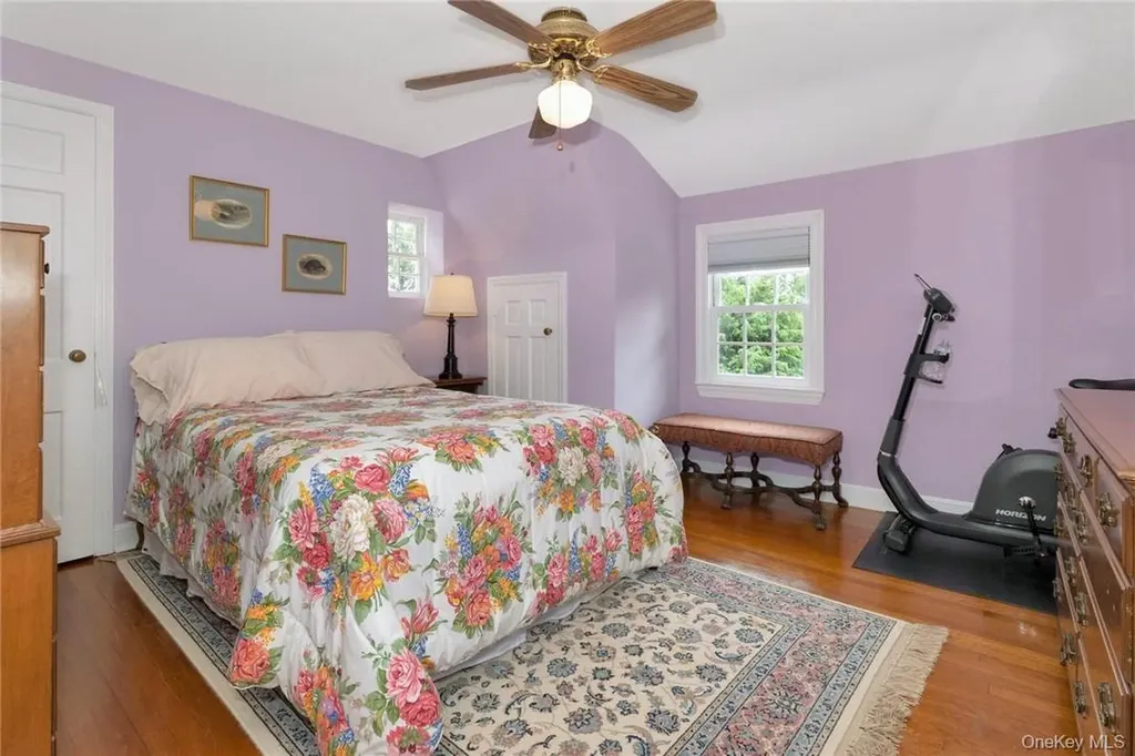 6 Fairmont Avenue Pearl River NY 10965