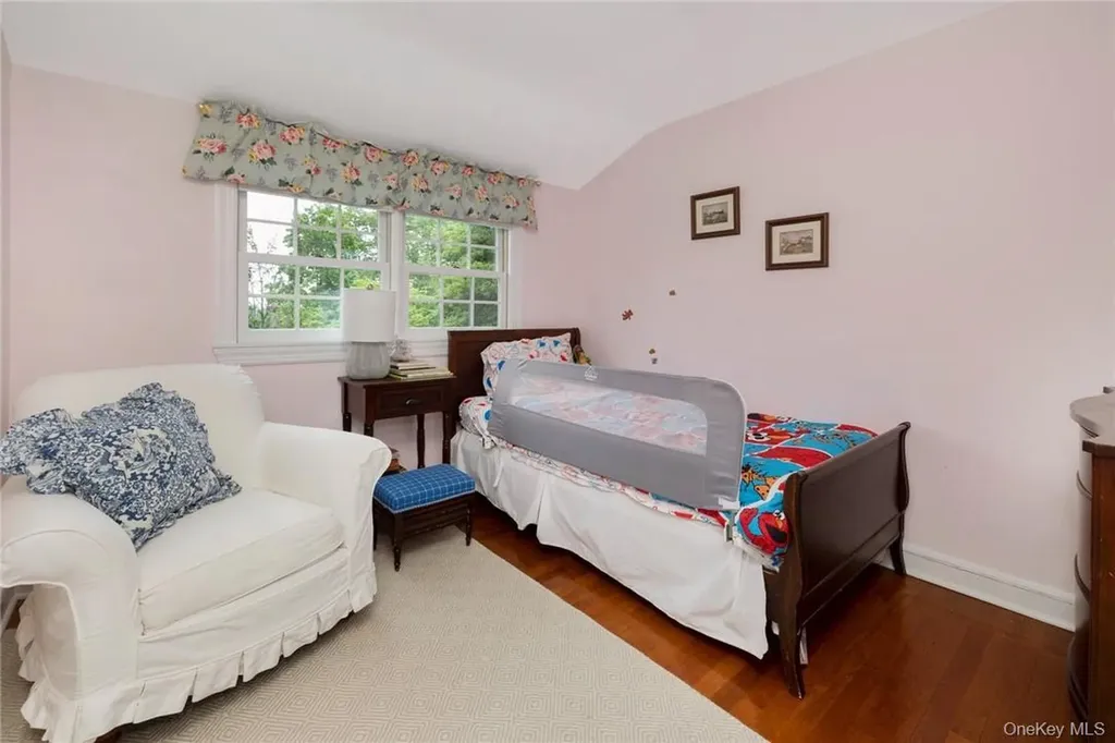 6 Fairmont Avenue Pearl River NY 10965