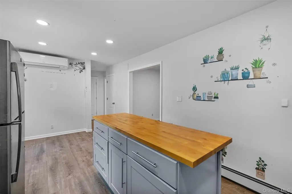 15 Scanlon Avenue Florida NY 10921