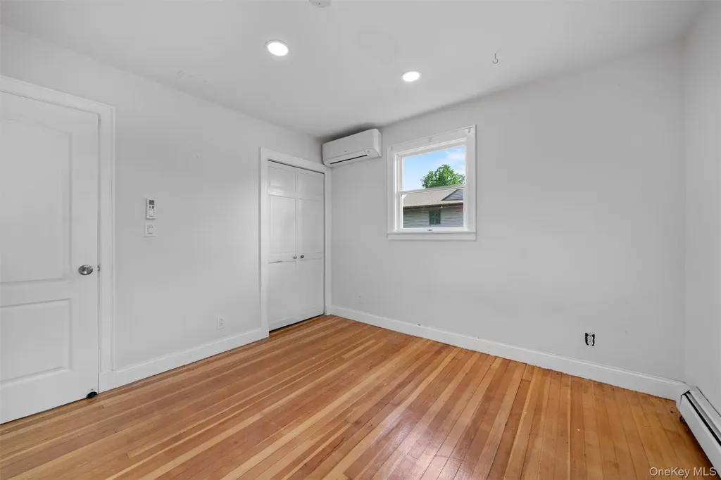 15 Scanlon Avenue Florida NY 10921
