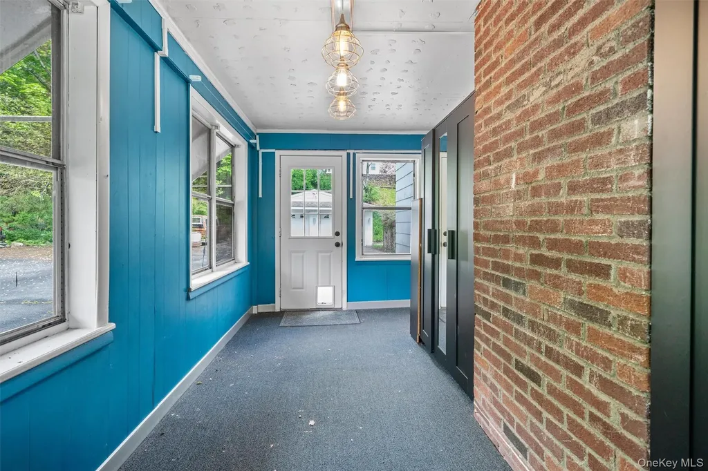 15 Scanlon Avenue Florida NY 10921