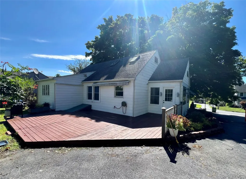 15 Scanlon Avenue Florida NY 10921
