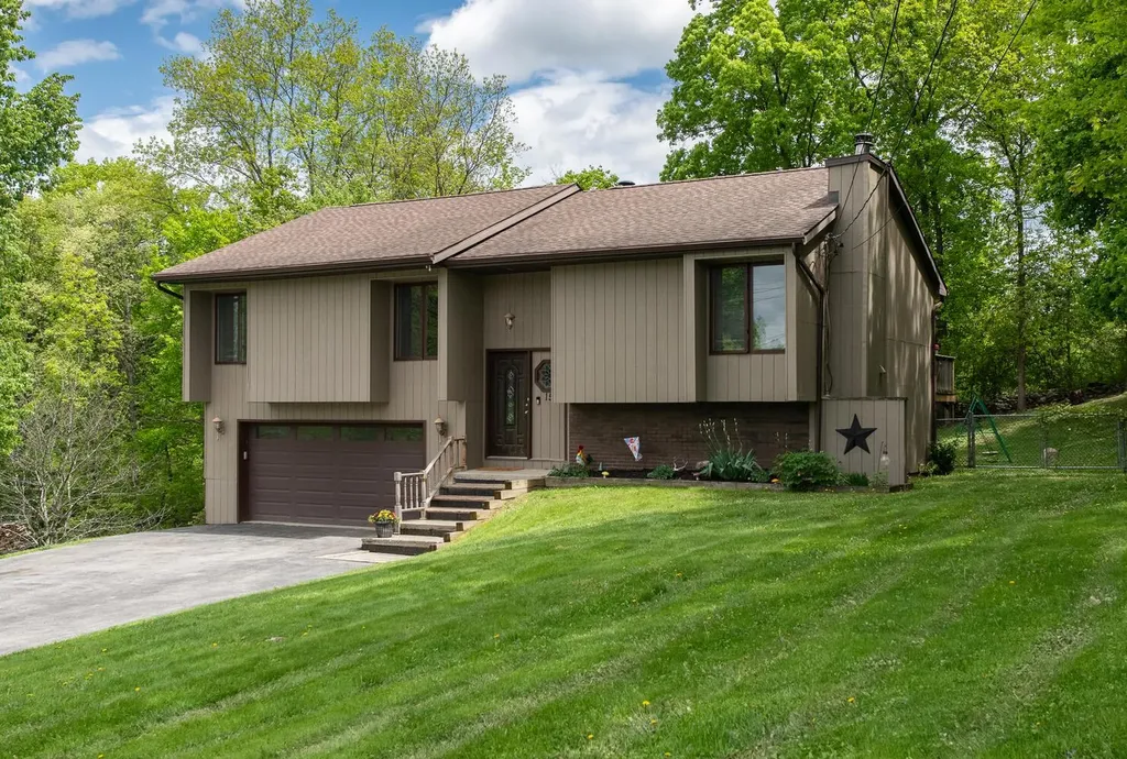 15 Marshall Drive Poughkeepsie NY 12601