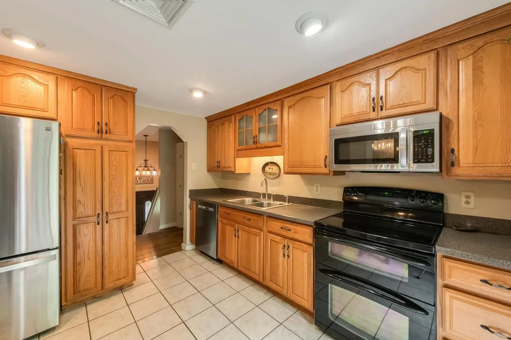 15 Marshall Drive Poughkeepsie NY 12601