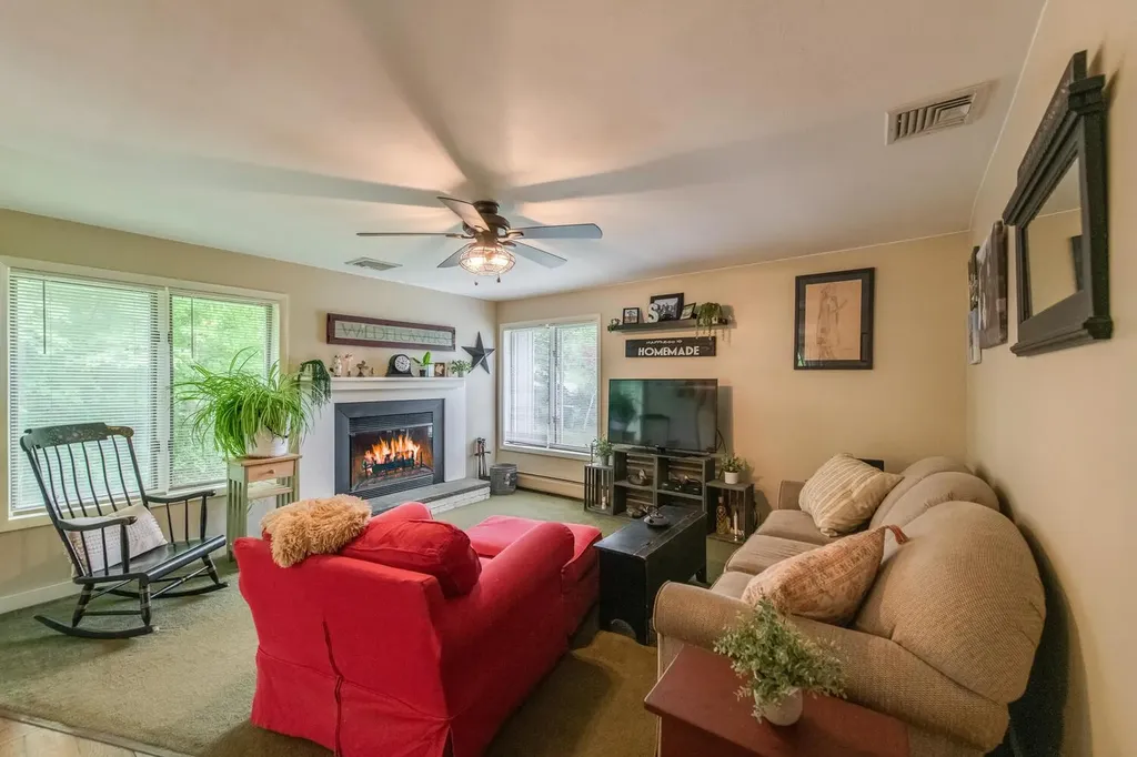 15 Marshall Drive Poughkeepsie NY 12601
