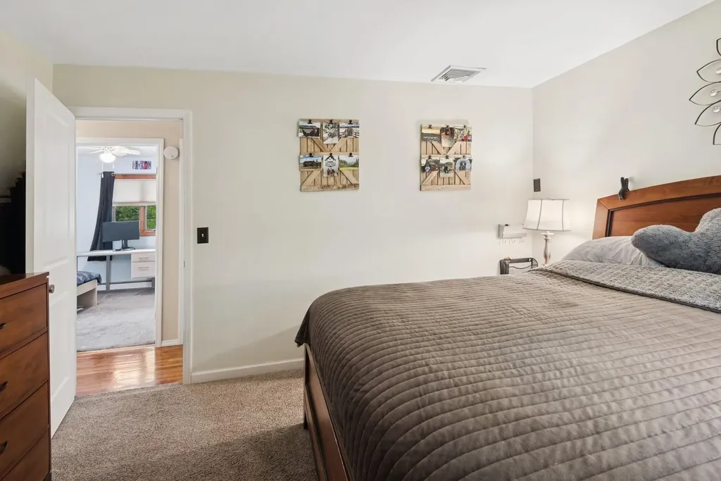51 Juniper Avenue Ronkonkoma NY 11779
