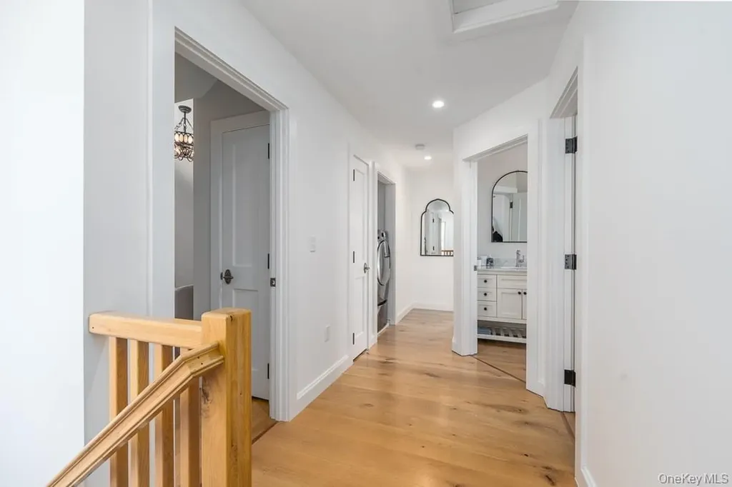 19000 Main Road Mattituck NY 11952