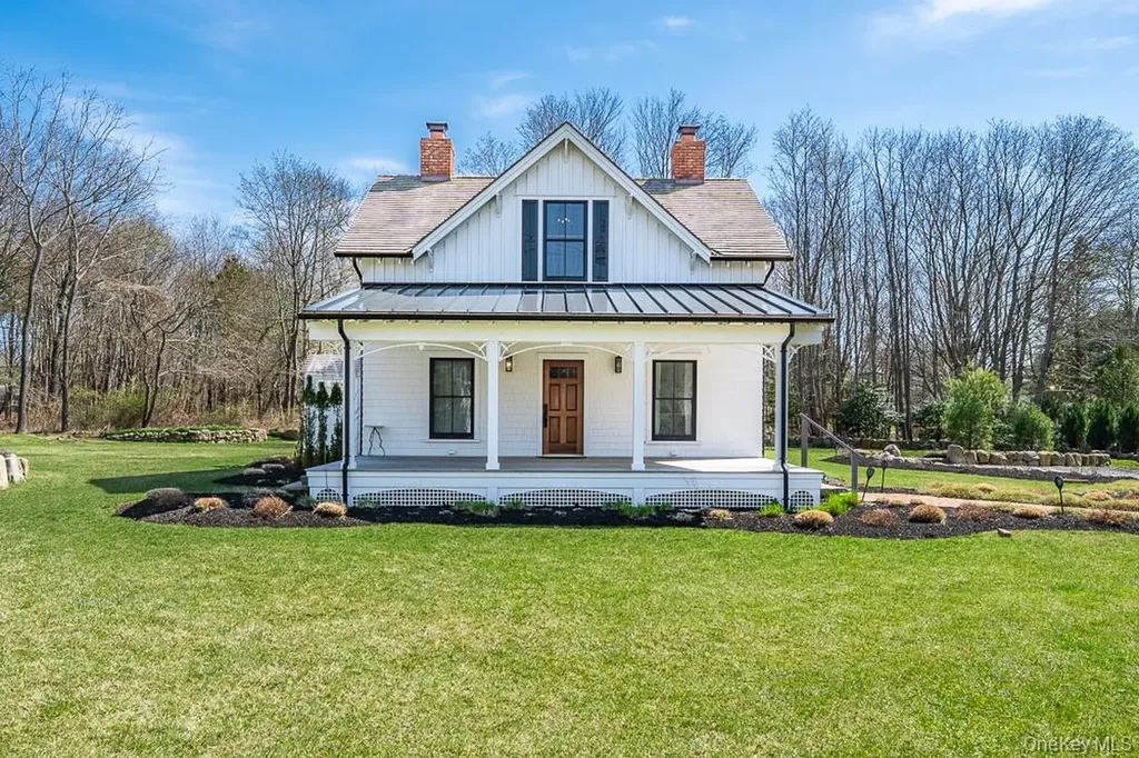 19000 Main Road Mattituck NY 11952