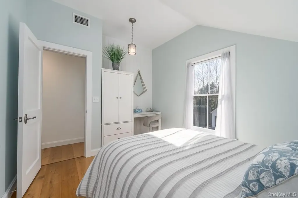 19000 Main Road Mattituck NY 11952