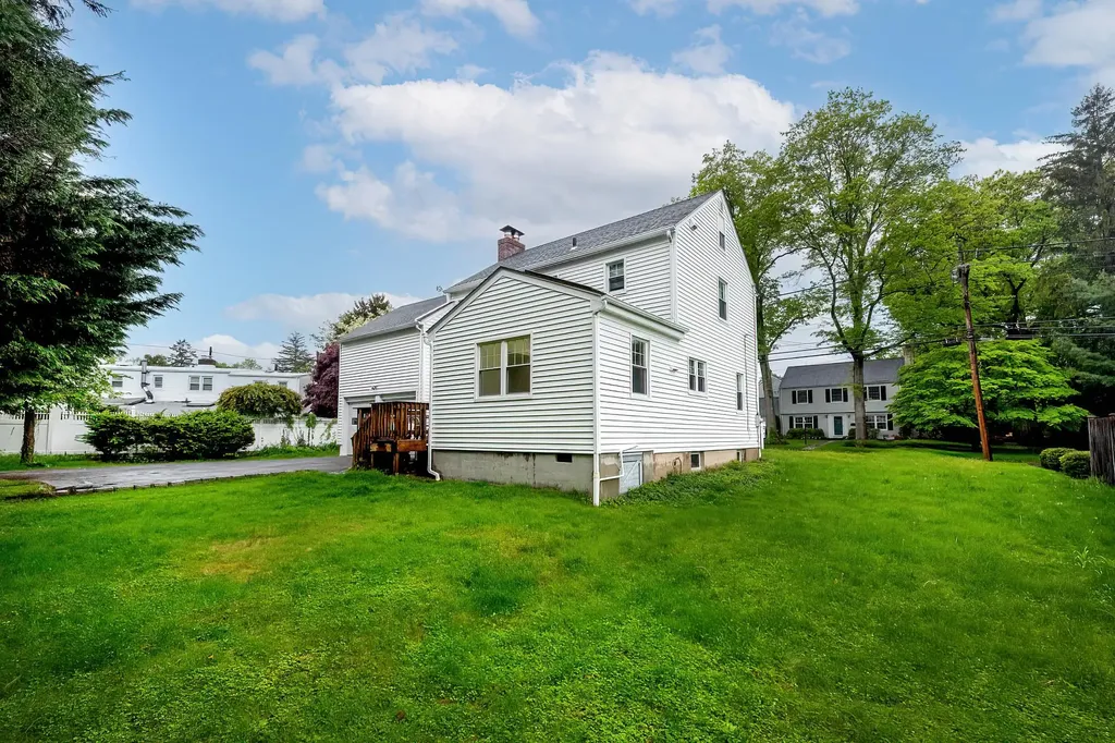 545 Ridgeway White Plains NY 10605