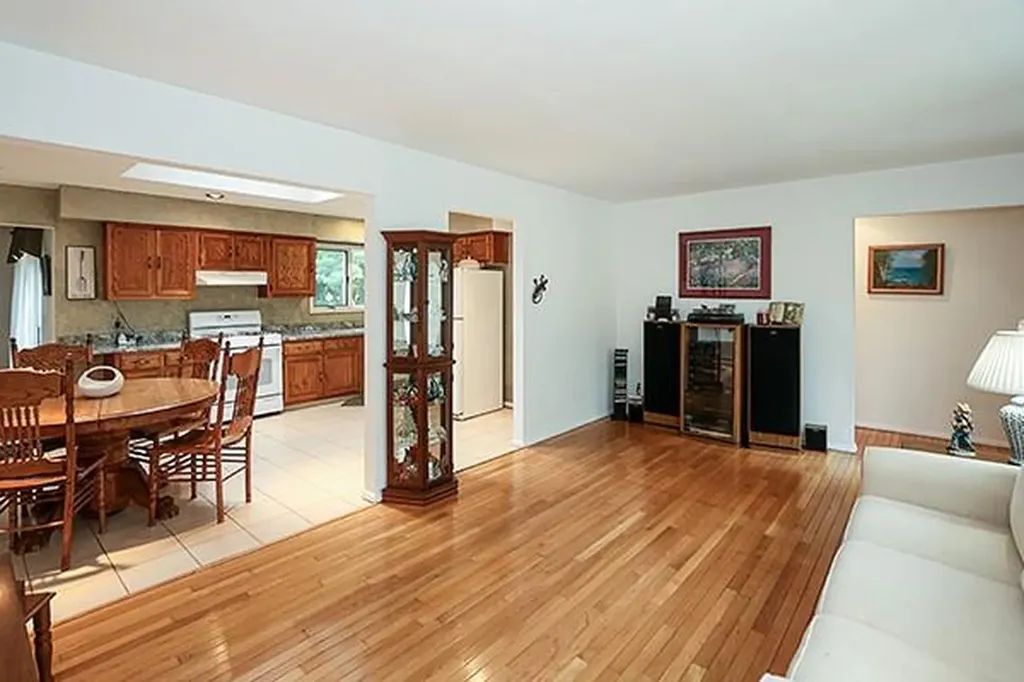 14 Belmont Drive Smithtown NY 11787