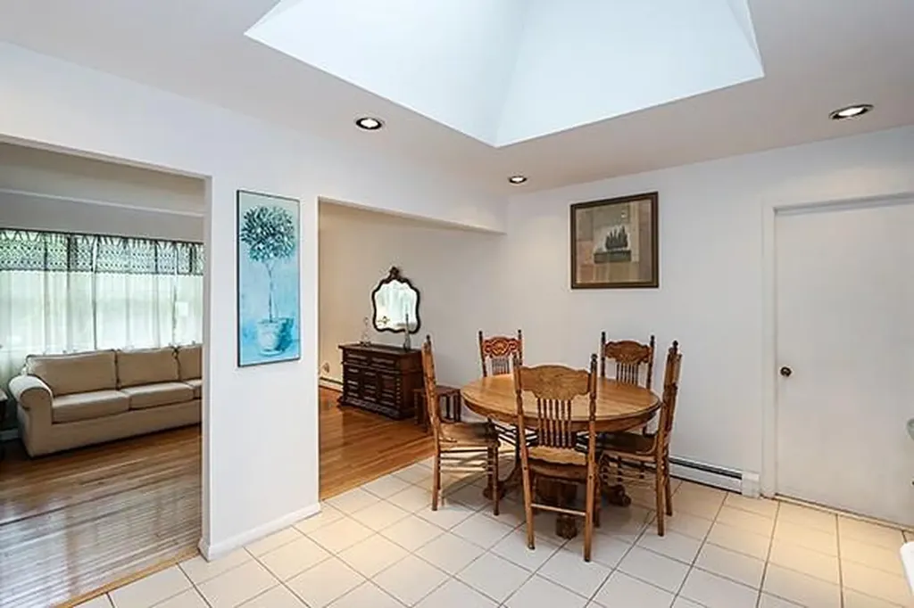 14 Belmont Drive Smithtown NY 11787