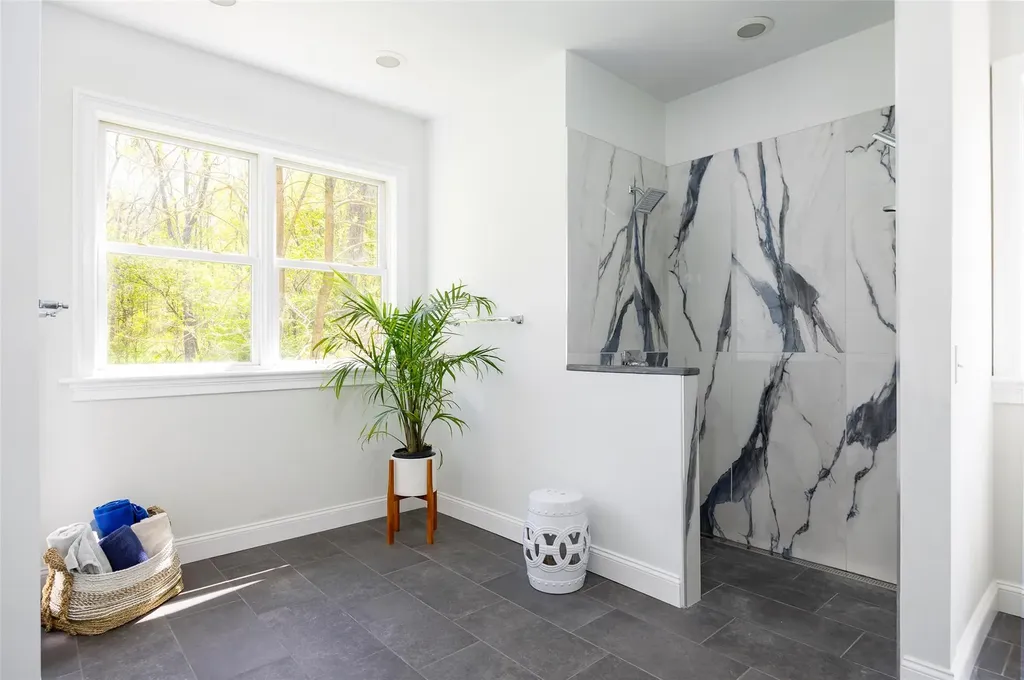 58 Travis Road Hyde Park NY 12538