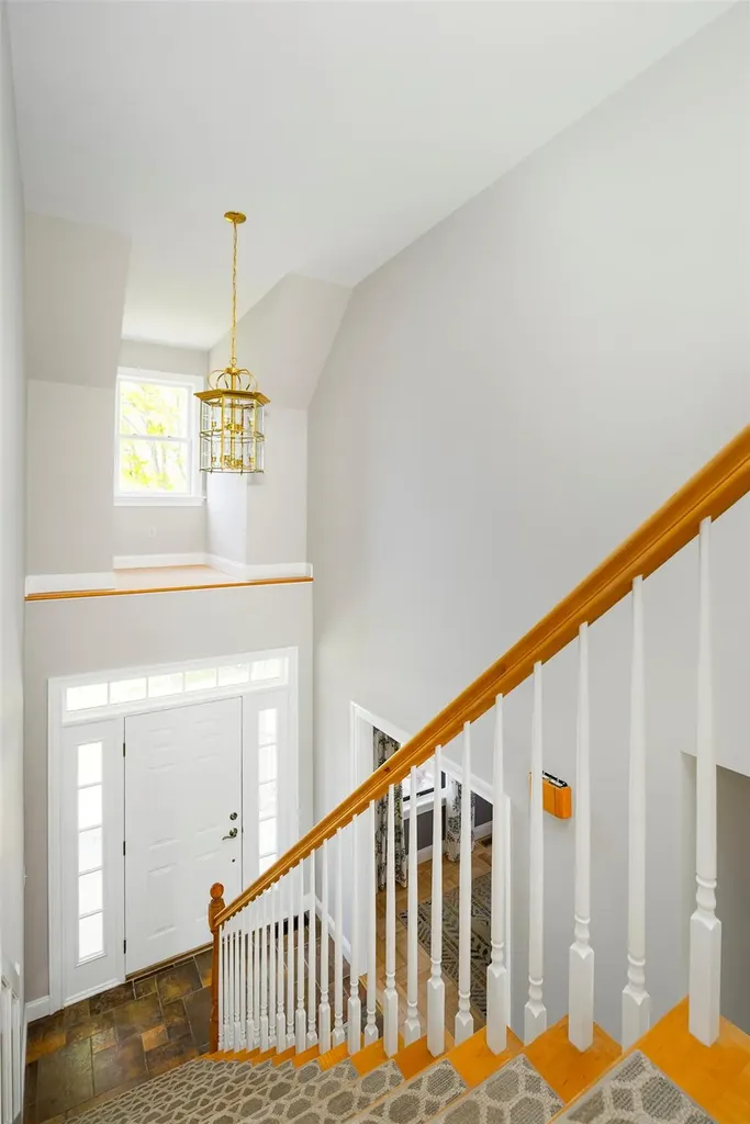 58 Travis Road Hyde Park NY 12538