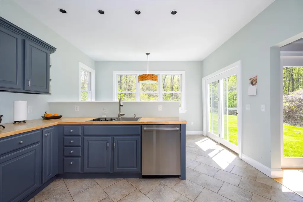 58 Travis Road Hyde Park NY 12538