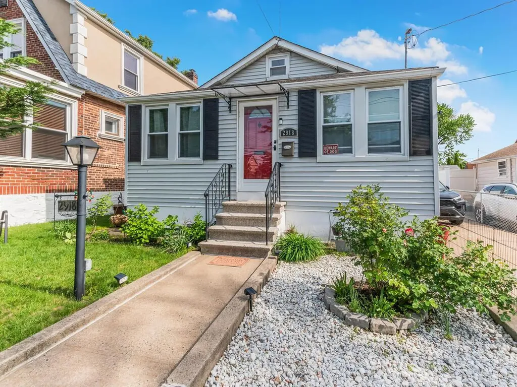 2918 Schley Avenue Bronx NY 10465