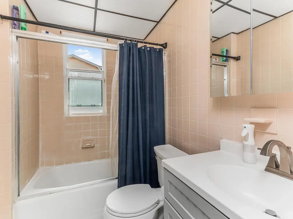 2918 Schley Avenue Bronx NY 10465