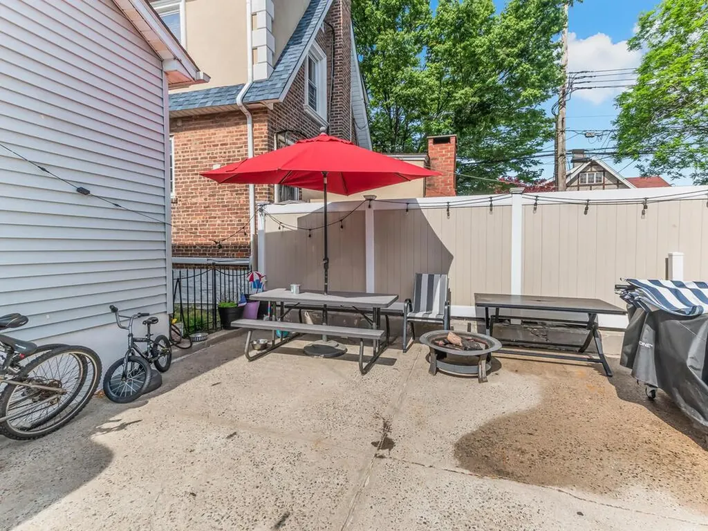 2918 Schley Avenue Bronx NY 10465