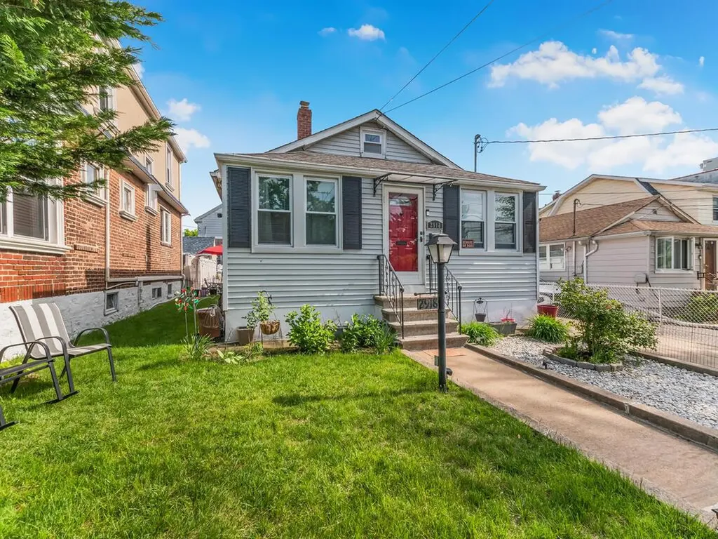 2918 Schley Avenue Bronx NY 10465