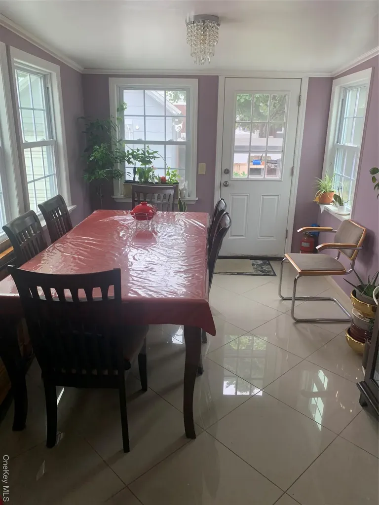 204 Beech Street Valley Stream NY 11580