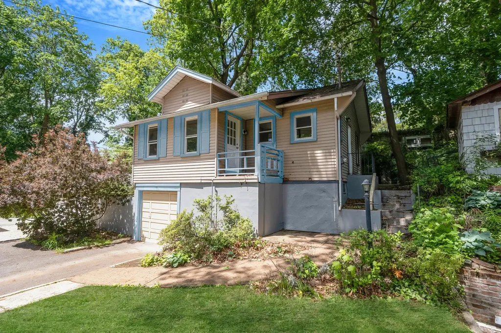 45 Abbott Drive Halesite NY 11743