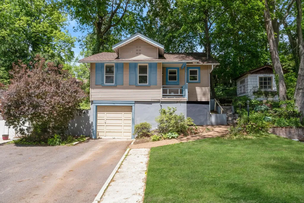 45 Abbott Drive Halesite NY 11743