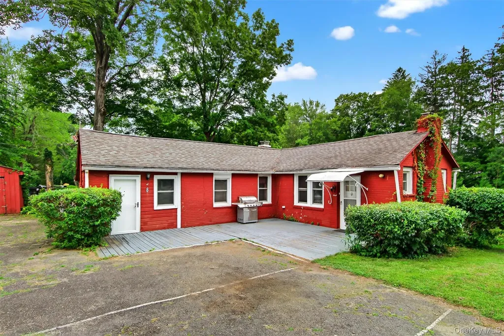 8 Peach Lake Drive North Salem NY 10560